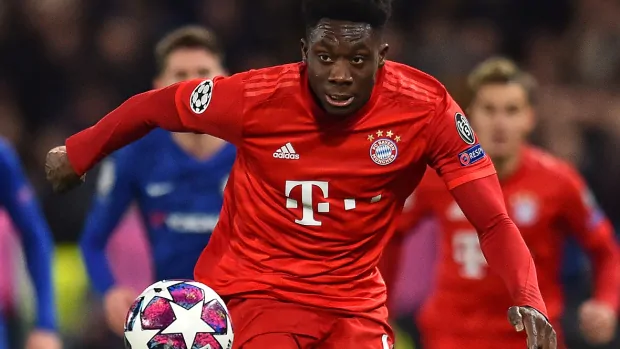 Alphonso Davies signs new deal with Bayern Munich through 2025