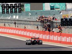 Verstappen snatches win from Mercedes | Sports