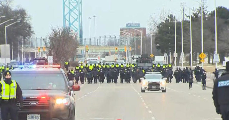 Border crossing between U.S. and Canada reopens after anti-mandate protest ends with arrests