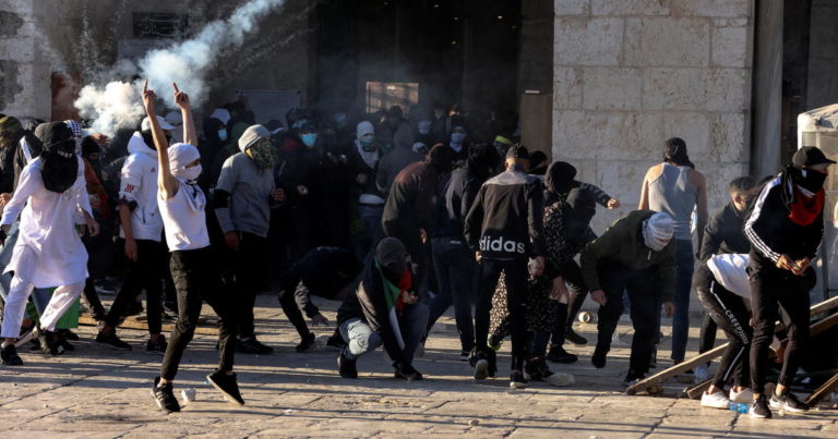 Clashes at Jerusalem holy site leave more than 150 Palestinians injured, Palestinian medics say